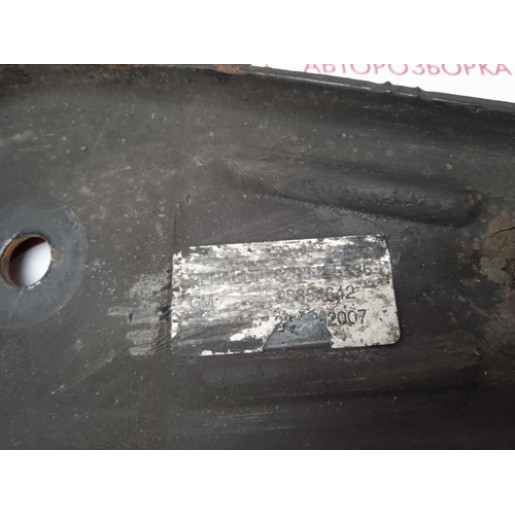 Тяга передняя продольная Opel Vivaro 2007-2014 93854642